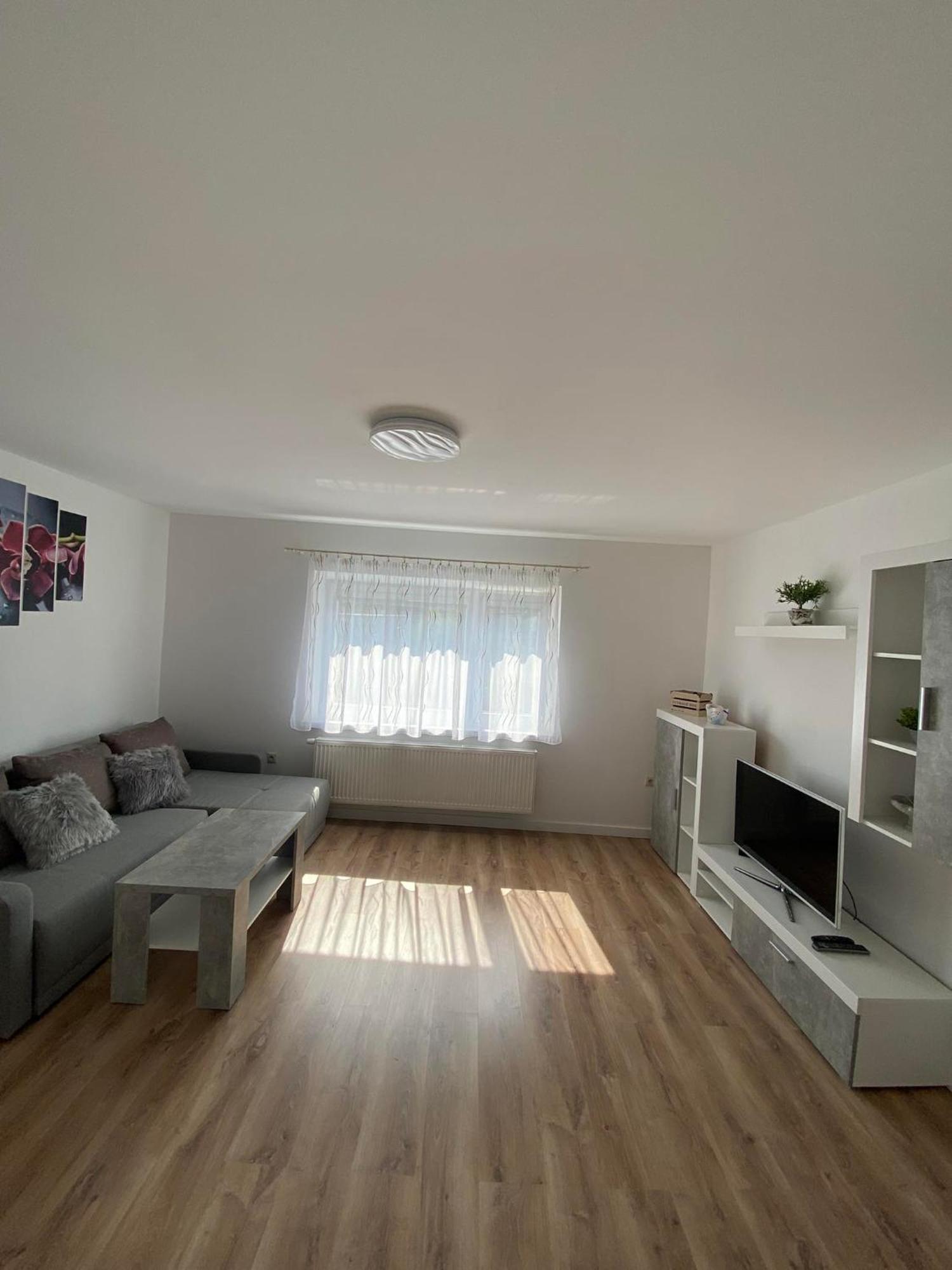Apartman Nikol Prievidza Exterior foto