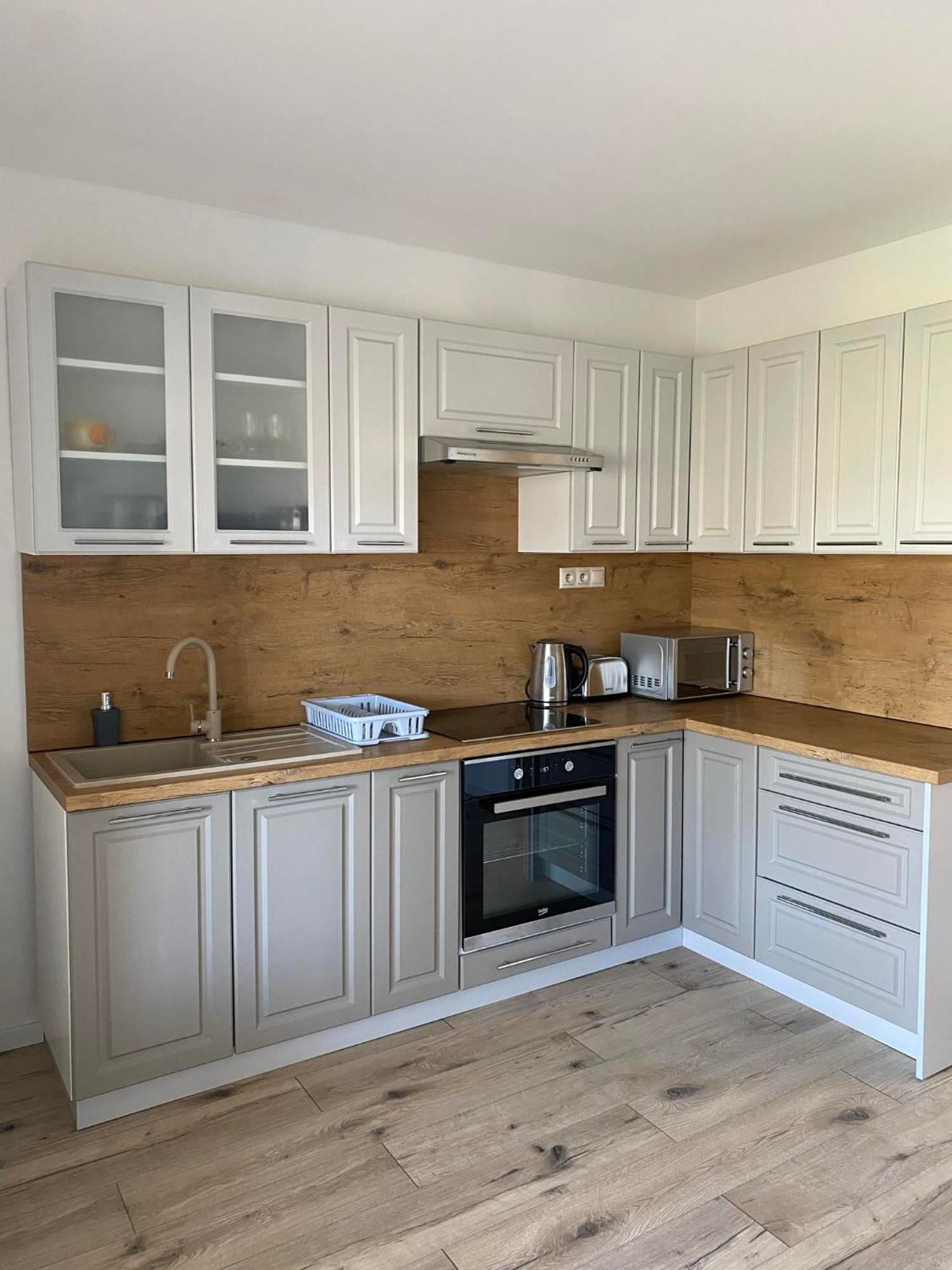 Apartman Nikol Prievidza Exterior foto
